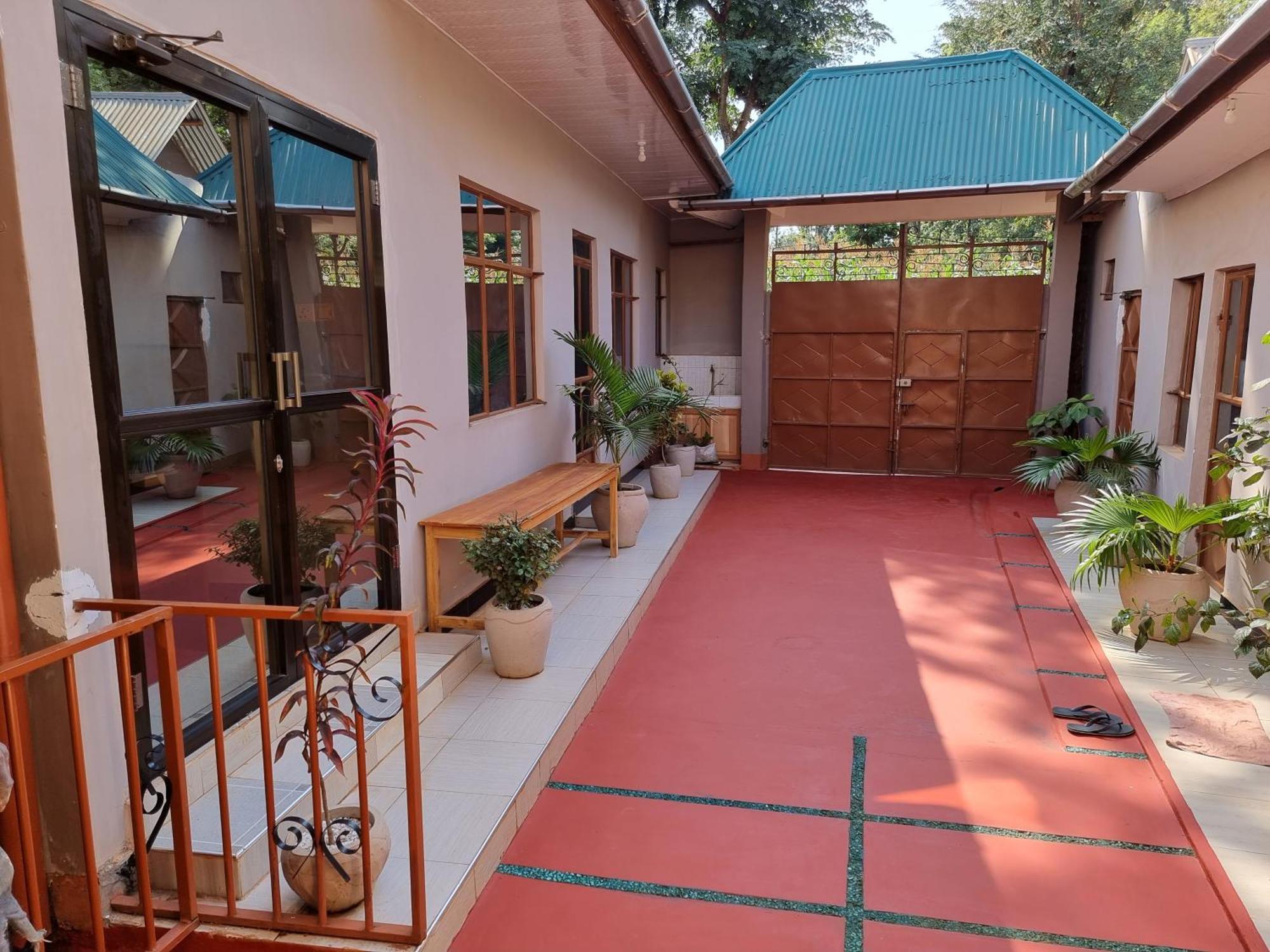 Kisanga Homestay Moshi Eksteriør bilde